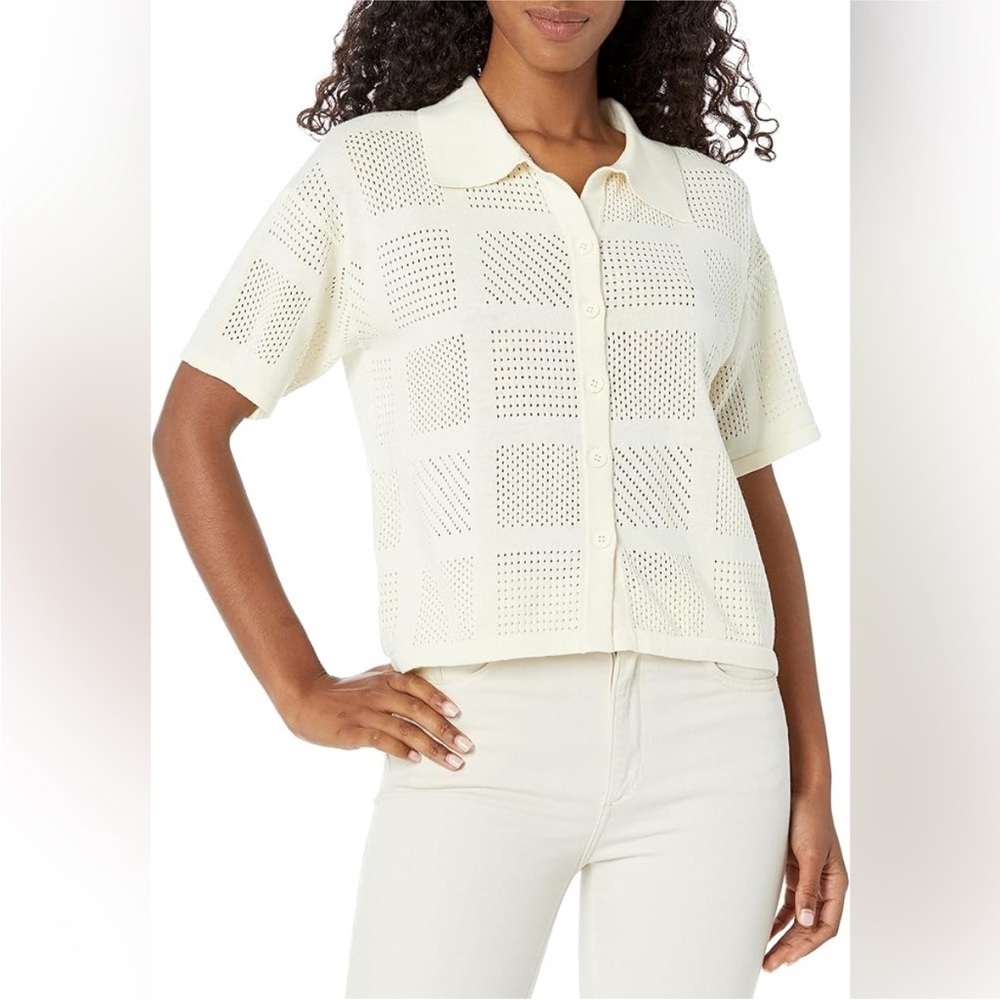 Monrow Short Sleeve Button Down Crochet Knit Vacation Shirt